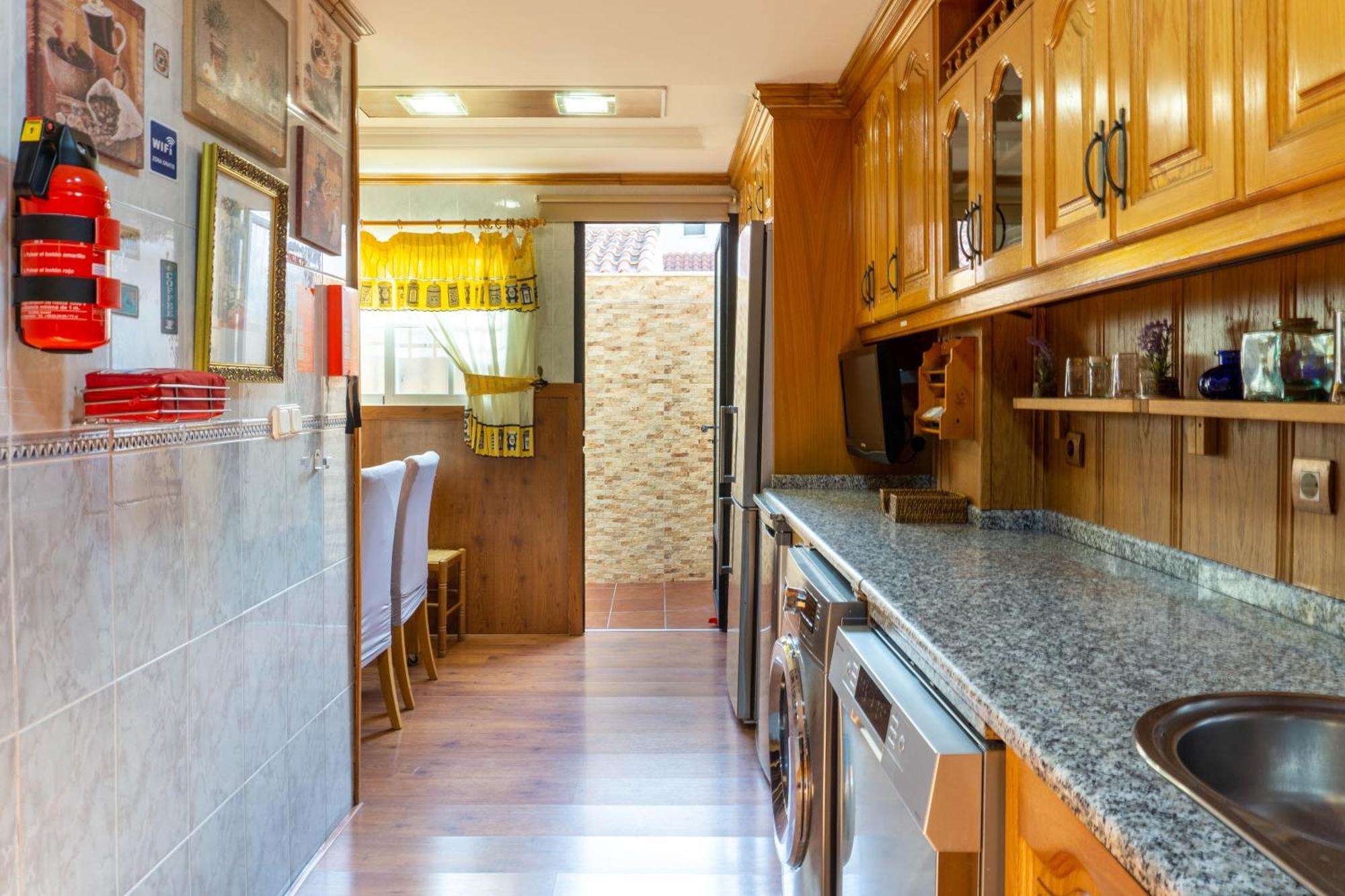 Apartment Aconte Malaga Exterior photo